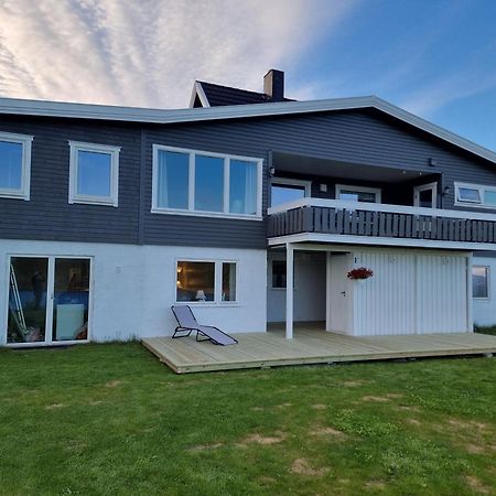 Nice House With A Great View! Skjervoy Экстерьер фото