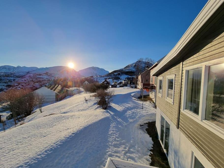 Nice House With A Great View! Skjervoy Экстерьер фото